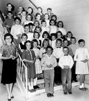 Grade 4 Choir - 1961 Grade 4 Choir - 1961
